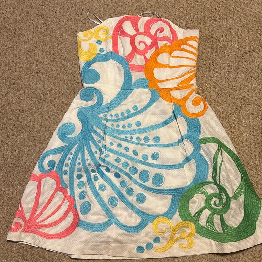 Lilly Pulitzer Blossom Dress in Resort White Chiquita Bonita Embroider Size 2